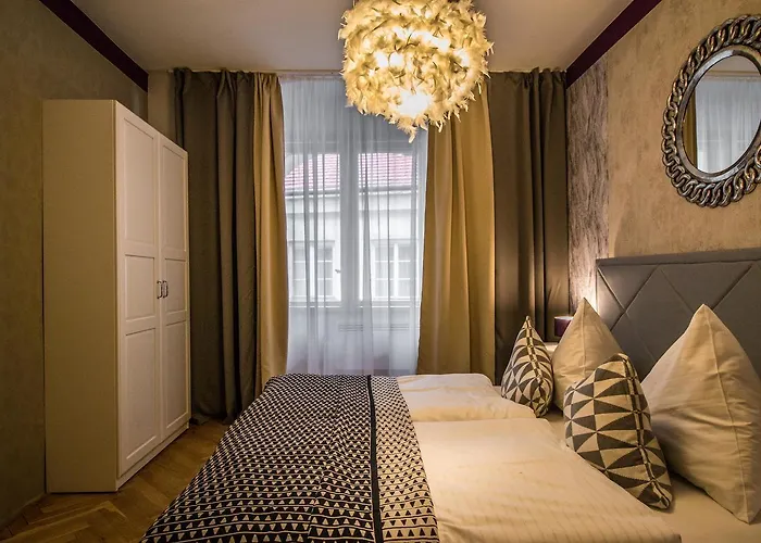 Unique Apt 250M From The Charles Bridge