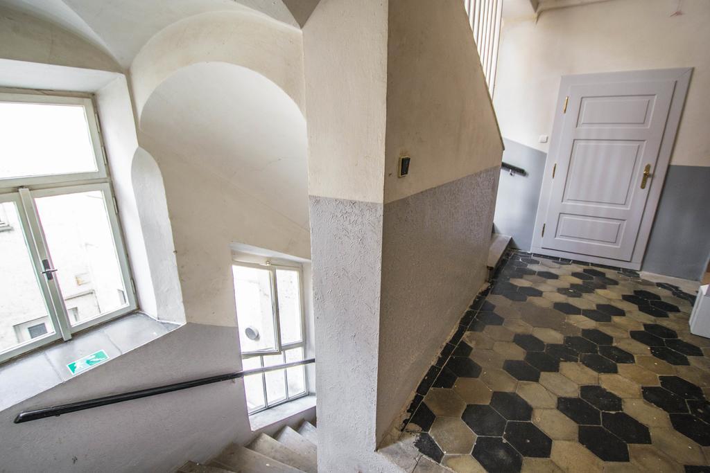 Апартаменти Unique 250m From The Charles Bridge *